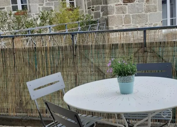 Appartement Terrasse Au Coeur De Pont L\'Abbe
